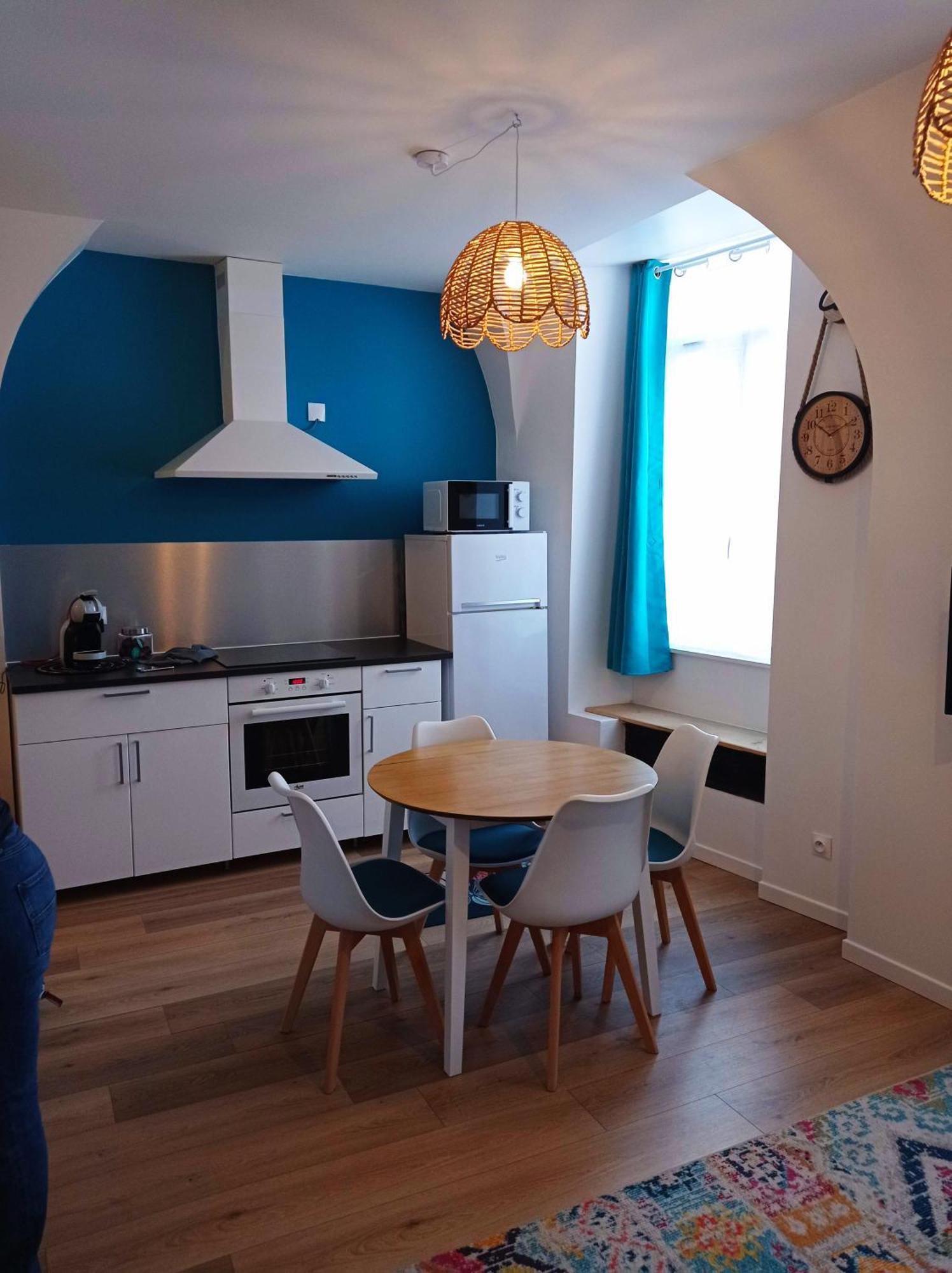 Charmant Appartement, 1 Chambre, En Centre Historique Анноне Екстер'єр фото